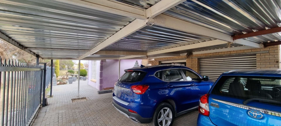 3 Bedroom Property for Sale in Noordhoek Free State